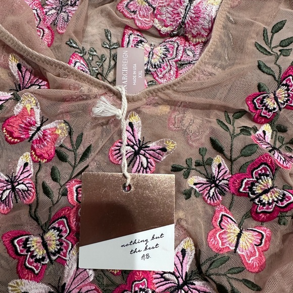 Monatch Reign Entranced One Piece - Picture 8 of 8